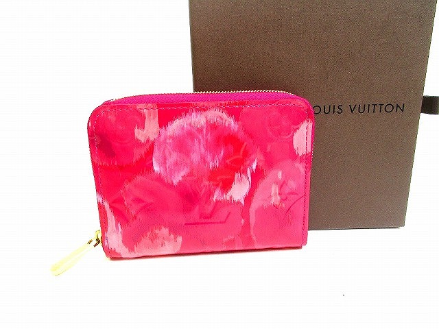 【未当て嵌める蔵置き品】 ルイヴィトン LOUIS VUITTON ヴェルニ イカットフラワー ジッピーコインパース 御釣り入れ サクラ色アンディアン 【中古】