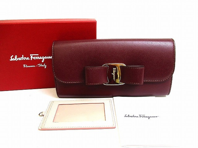 【未当て嵌める納める品】 サルバトーレ フェラガモ Salvatore Ferragamo ヴァラ なめし革 2つ折り 長紙入れ ロングウォレット ボルドーワイン×サクラ色 【中古】