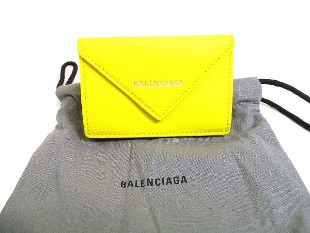 【新品同様】 バレンシアガ BALENCIAGA ペーパー ミニウォレット カーフスキン 3つ折り 財布 コンパクト財布 メンズ レディース イエロー 【中古】｜東京のブランドショップ
