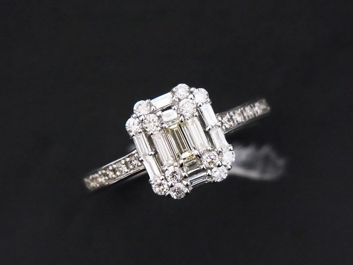 【送料・代引き手数料無料】 【美品】【中古】 PT900 ダイヤモンド 0.10ct 0.40ct デザイン リング 指輪 プラチナ 日本サイズ 約 11号 サイズ直し無料