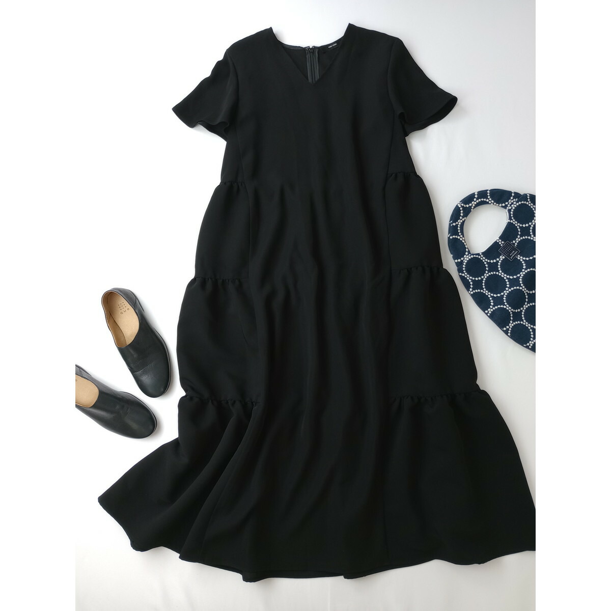 1/18発送YOKO CHAN 冬物ハイウェストフレアワンピース36P YOKO CHAN ヨーコチャン サテンサーキュラードレス ワンピース