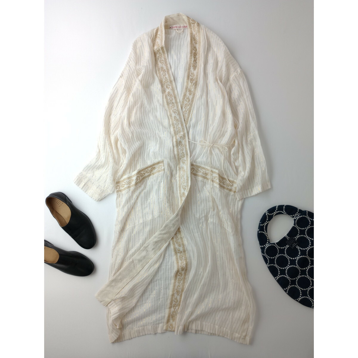 TOWAVASE トワヴァーズ　ストライプ ローブ ロング カーディガン コットン 綿 100％　羽織　アイボリー ゴールド【中古】