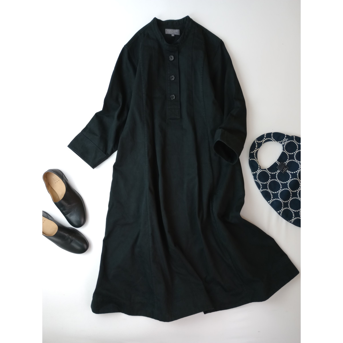 MARGARET HOWELL ブラック ロングワンピース MARGARET HOWELL（マーガレットハウエル）の「LIGHTWEIGHT LINEN