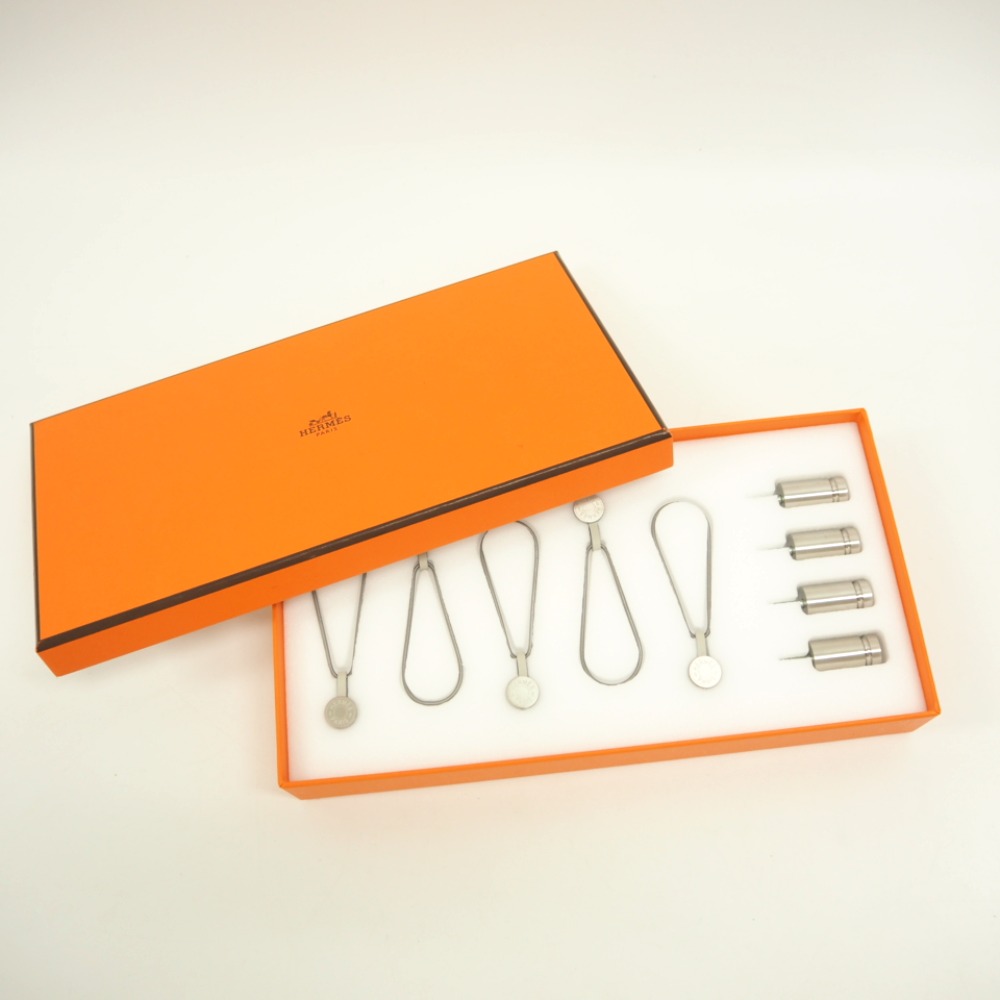 【楽天市場】HERMES/エルメス Scarf display system 壁掛け用スカーフ ハンギングシステム その他小物 シルバー