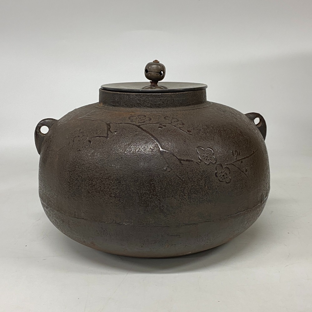 あじろ鉄 茶道具 茶釜 釜 焼抜風炉用釜 梅の木 橋 骨董 古道具