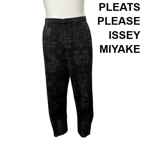 【中古】プリーツプリーズ PLEATS PLEASE ISSEY MIYAKE  パンツ ボトムス クロップド丈 龍 桃 総柄 黒 グレー 表記なし M 9号 レディース S6C679