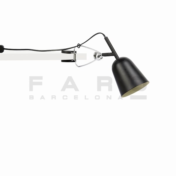 FARO BARCELONA STUDIO Black and cream clip lamp≫クリップ式 テーブル スポット ウォール ライト ベッド 棚 リビング キッチン 間接照明 角度調節可 机 天板付け コンセント式 おしゃれ モダン シンプル 北欧 室内用 電球付属 1灯 LED 100-240V 黒色 アイボリー｜ゴーリキアイランドブラス