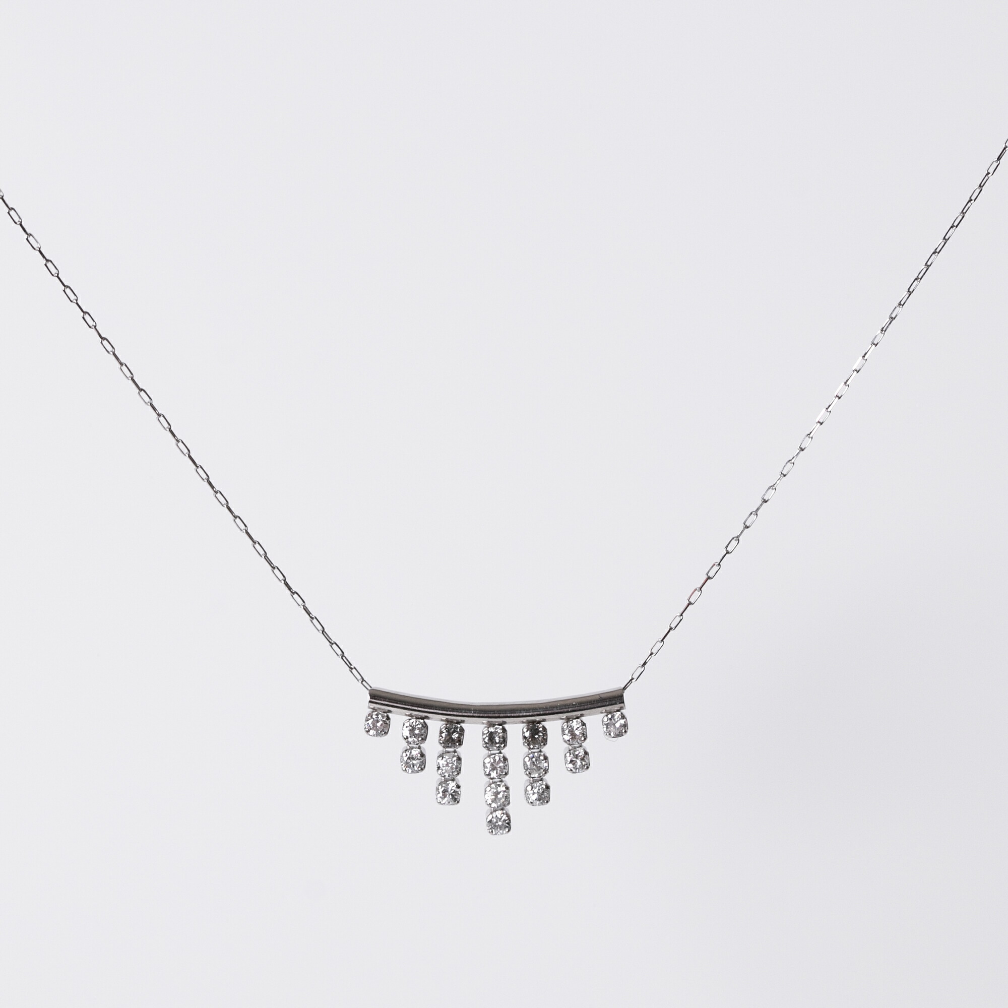 ネックレス ダイヤモンド 0.2ct プラチナ PT900 Dカラー 揺れる アンティーク レディース 天然ダイヤ 上品 可愛い 人気 0.2キャラ 0.2カラット 30代 40代 50代 大人 女性 ジュエリー ギフト プレゼント 誕生日 記念日 母の日 クリスマス 結婚記念日 妻 彼女 贈り物 高品質｜ブラーバジュエリー 79,800円