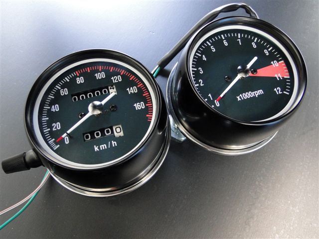 CB400F　未使用　Sメーター・Tメーター　CB400four　ヨンフォア 楽天市場】CB400F ヨンフォア スピードメーター&タコメーター左右