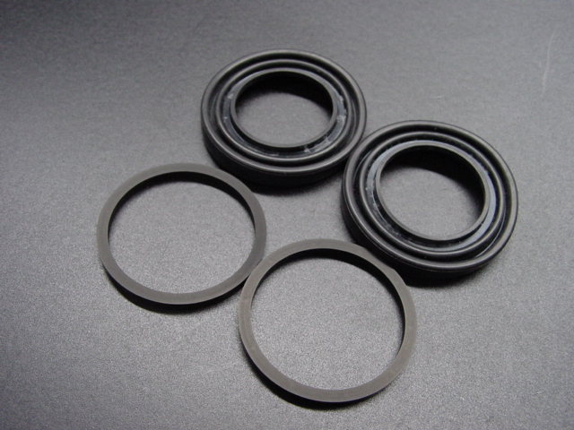 楽天市場】Z400FX (E1~E3用) Z250FT (A1~A3) フロントキャリパーステー