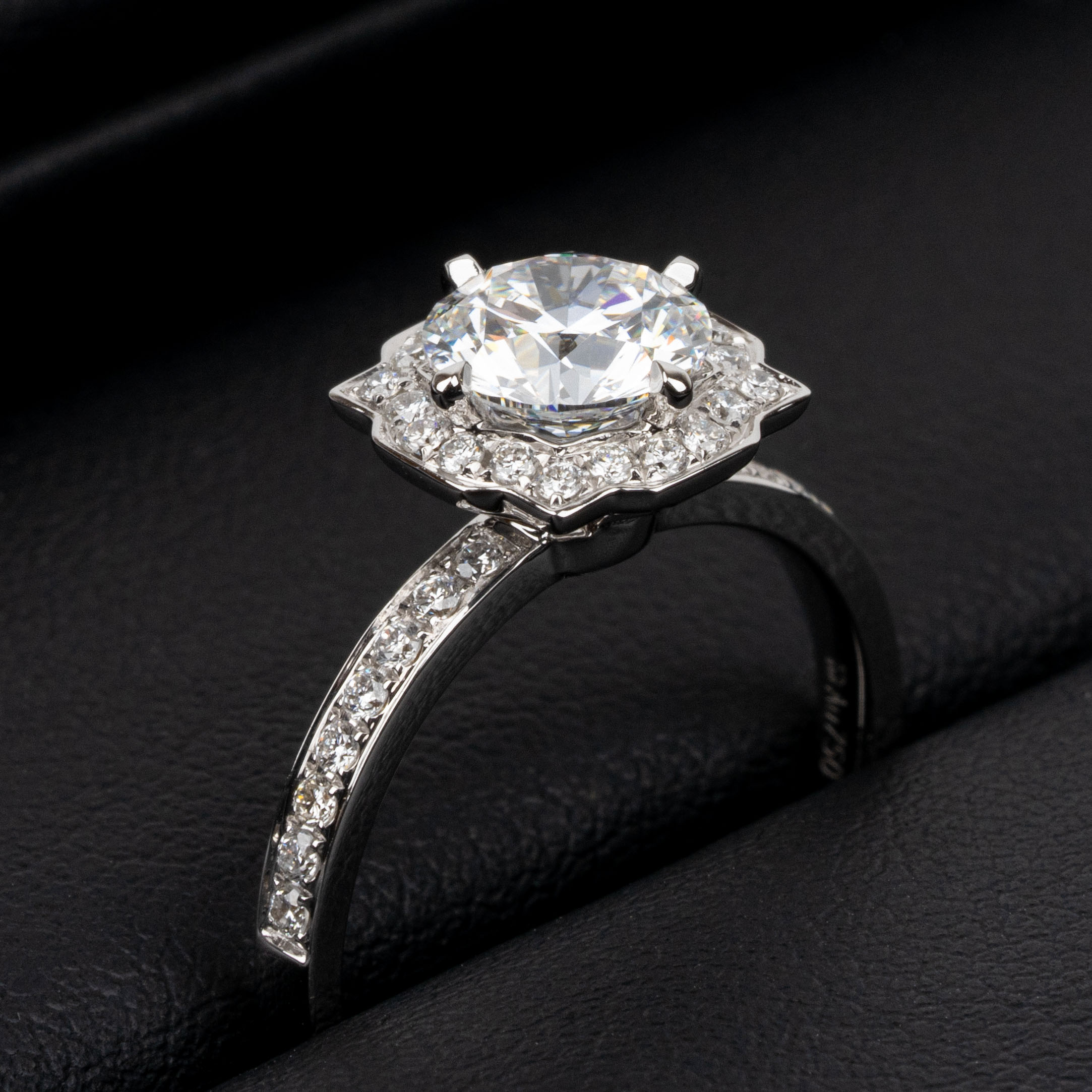 【IGI認証】1.32ct / D / VVS2 / K18ゴールド ラボグロウンダイヤモンド リング レディース指輪 #jp28038｜ブレゲカメラ