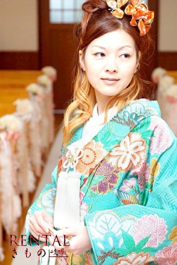 096U【花嫁御寮緑であること打掛一揃い賃借/4泊5日/往復貨物輸送無料】《花嫁御寮 御召しもの 貸御召しもの 打ち掛け 打掛 色打掛 新和装 打掛賃借 色打掛賃借 和 華燭の典御召しもの フルセット 打掛一揃い 往復貨物輸送無料 ペパーミント緑であること 薄緑 黄緑 桜 梅 名取り草 松 金鶏鳥》