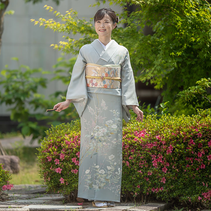 【お子さんの卒式やはいり込む式にもオススメ】賃借色留袖・短い訪問着特集