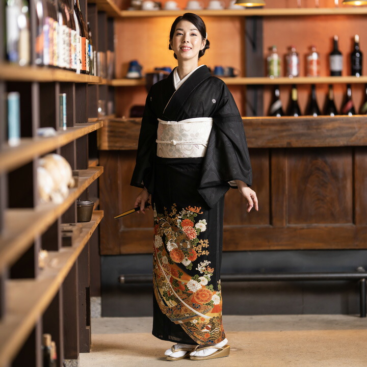 【お子さんの卒式やはいり込む式にもオススメ】賃借色留袖・短い訪問着特集