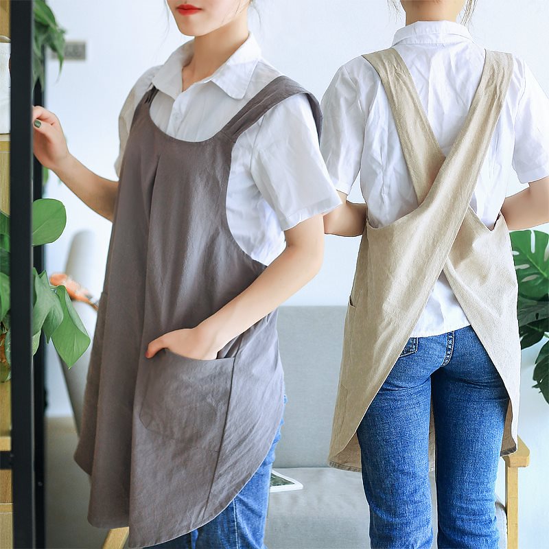 日本スタイルの綿とリネンの家の女性モデルのシンプルなレースフリーのエプロンベーキング創造的な大きなサ