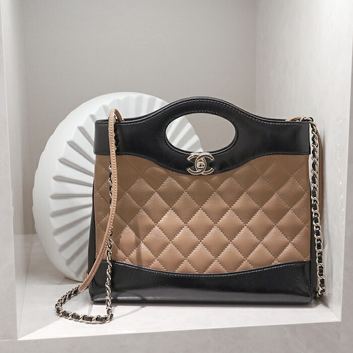 【定番の上品さ♪】CHANEL マトラッセ ジップポーチ ピンク/黒 シャネル 公式サイト：CHANEL.COM - ファッション | CHANEL シャネル