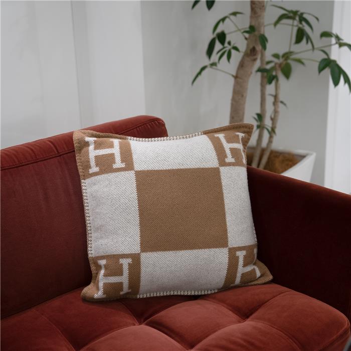 楽天市場】HERMES エルメス クッション アヴァロン3 PM