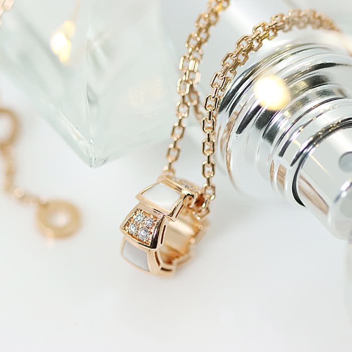 CRB7224516 - Diamants Légers necklace XS - Rose gold
