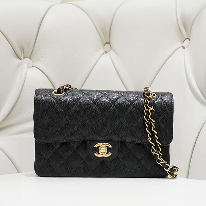 【洗練されたシルバー♢】CHANEL ショルダーバッグ シャネル CHANEL かまくちチェーン ショルダーバッグ シルバー