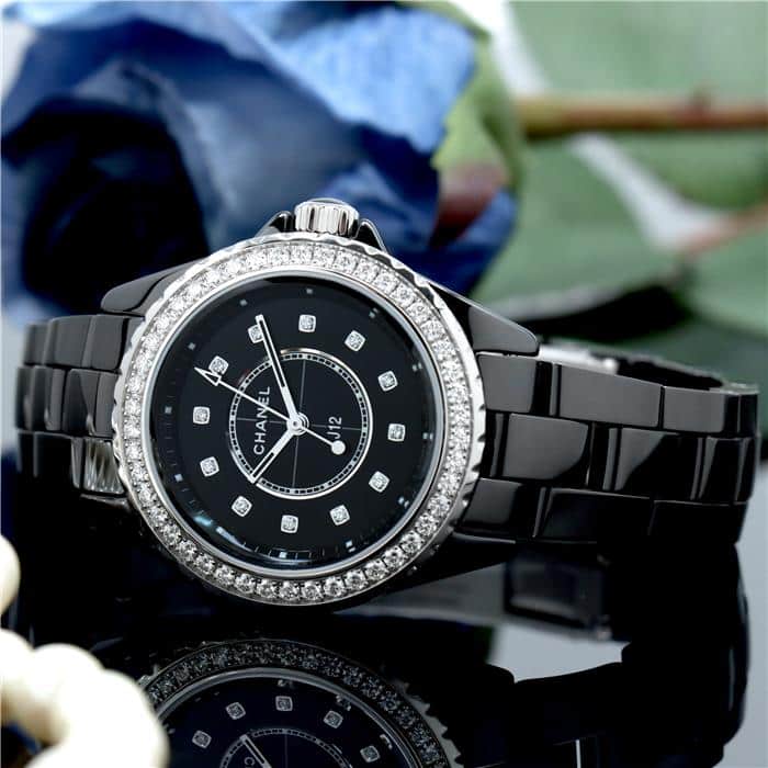 ★*様 CHANEL J12 時計 ダイアモンド　ブラック シャネルの腕時計「J12」“ダイヤモンドが回転する”新作、シック