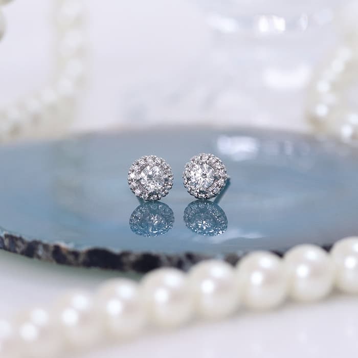 【美品】カルティエ ソリテール ダイヤモンド ピアス 片耳用 5694 楽天市場】カルティエ Cartier ピアス 1895 ソリテール