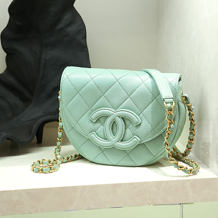 シャネル ミニメッセンジャーバッグ キャビアスキン ライトグリーン CHANEL 中古 ショルダーバッグ ブランドバッグ 送料無料