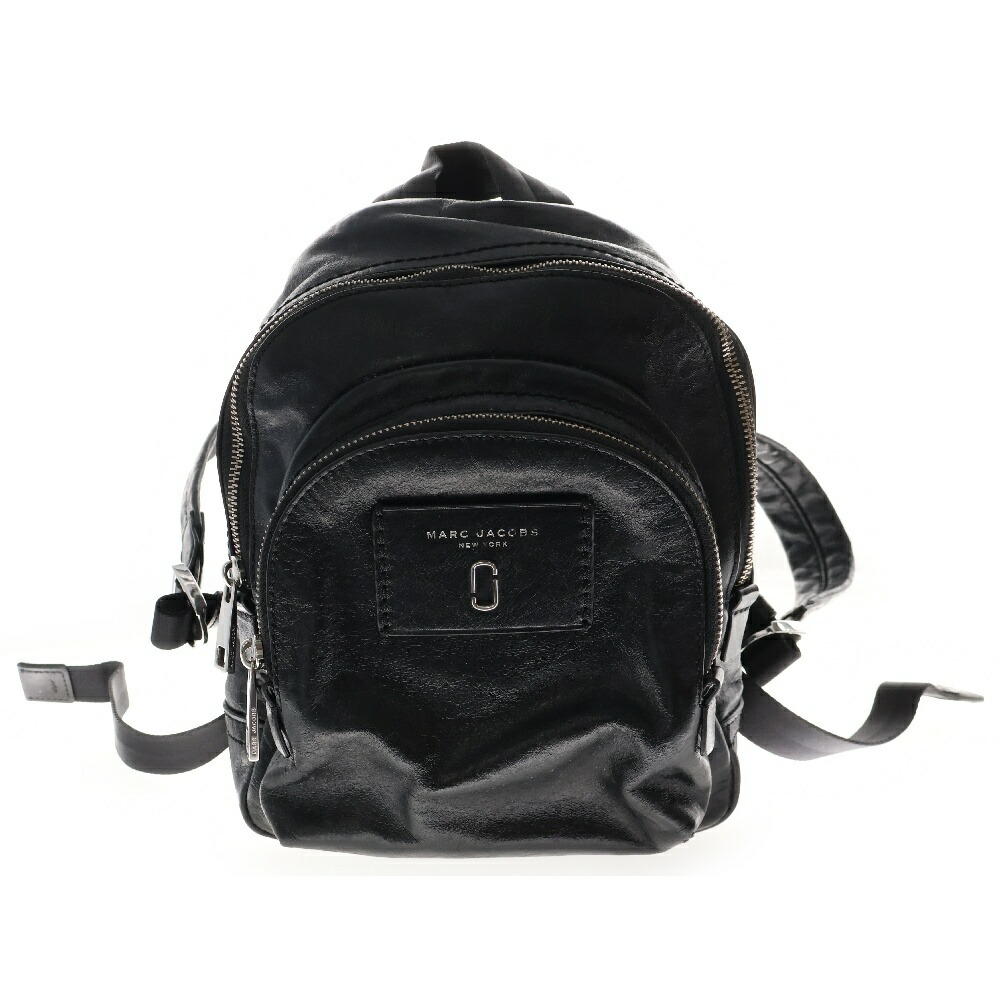 FENDI スタッズロゴ バックパック8BZ038ブラック FENDI フェンディ スタッズ付き レザーバッグパック リュック