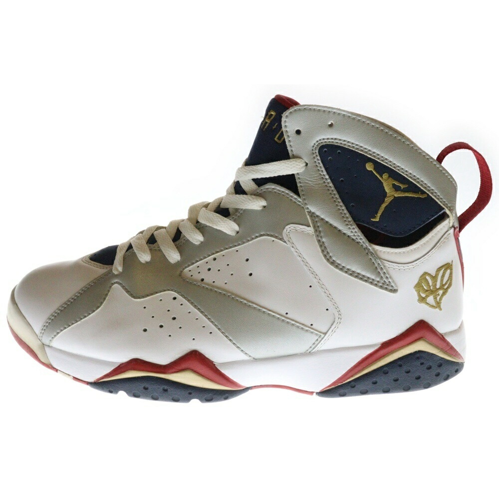 セレブレーションとダンス NIKE AIR JORDAN 7 RETRO 