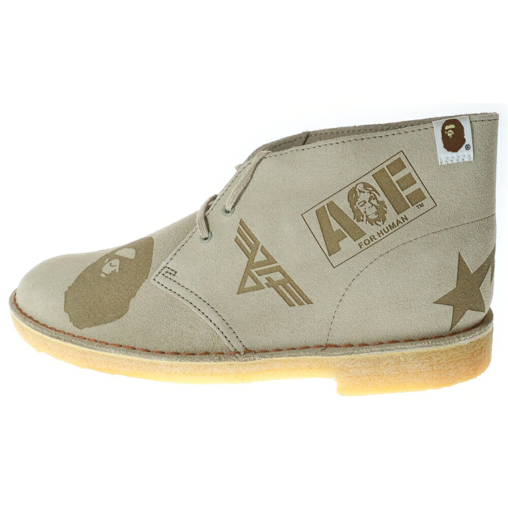 Clarks(クラークス) サイズ:44 ×A BATHING APE DESERT BOOTS ア ベイシングエイプ スウェード デザートブーツ ベージュ 44【新古品/中古】【程度S】【カラーベージュ】【取扱店舗BRING福岡天神店】
