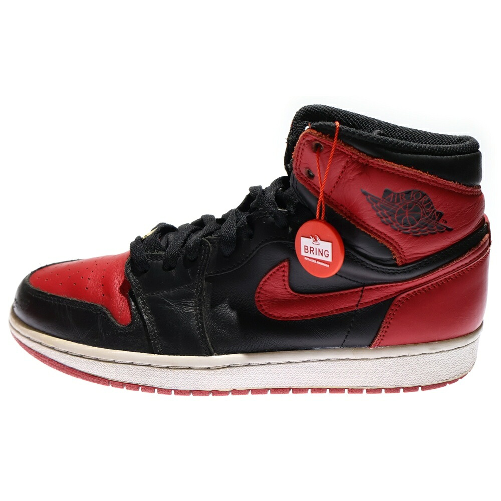 NIKE(ナイキ) 大きさ:s 【褒めたたえる用 2013年製】AIR JORDAN 1 RETRO HIGH OG BRED エアジョーダン レトロ 食パン ハイカットスニーカー 黒いこと/赤いこと US9.5/27.5珊 555088-023【中古】【度合いB】【色つや黒いこと】【取りまわしバス発着場BRING KICKS】