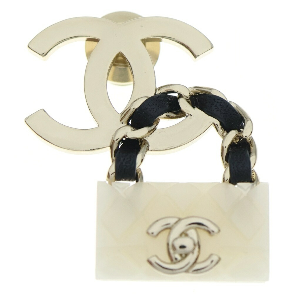 CHANEL(シャネル) サイズ:- ココマーク マトラッセバッグ ブローチ ホワイト/ゴールド GP【中古】【程度A】【カラーホワイト】【取扱店舗BRING：RED新宿東口店】