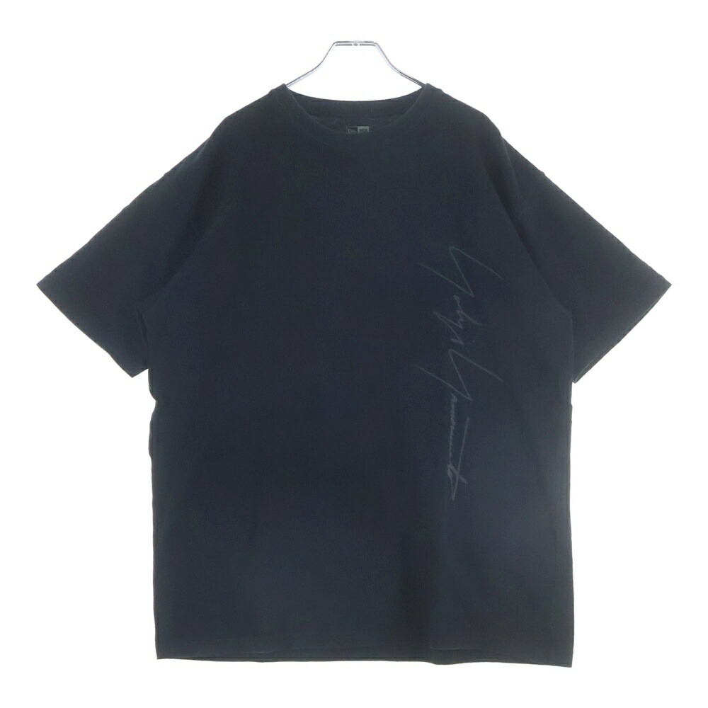 Yohji Yamamoto POUR HOMME(ヨウジヤマモト プールオム) 大いさ:XXL ×New Era 書き判 ロゴアートワークコットン 労働者の一団のど首半袖ティーシャツカットソー 黒いこと 固定ディスク-T99-083【中古】【度合いB】【色合い黒いこと】【取りまわしバス発着場BRING福岡天神店】 トップス-Tシャツ・カットソー