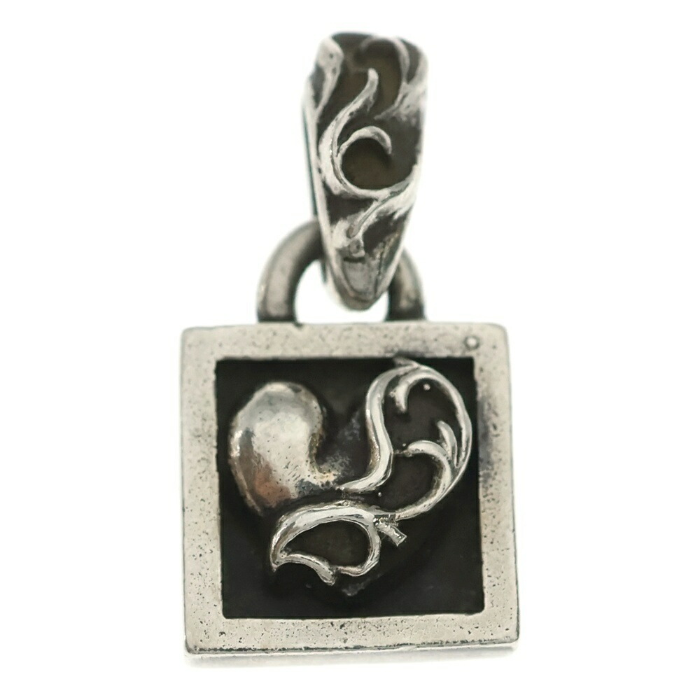 CHROME HEARTS(クロムハーツ) FRAMED HEART フレームドハート 惹き付ける シャンデリヤとっ始め しろがね色 BCA273【中古】【度合いB】【色合いしろがね色】【取りまわしバス発着場OneStyle新宿店】 メンズジュエリー・アクセサリー-ジュエリー・アクセサリー
