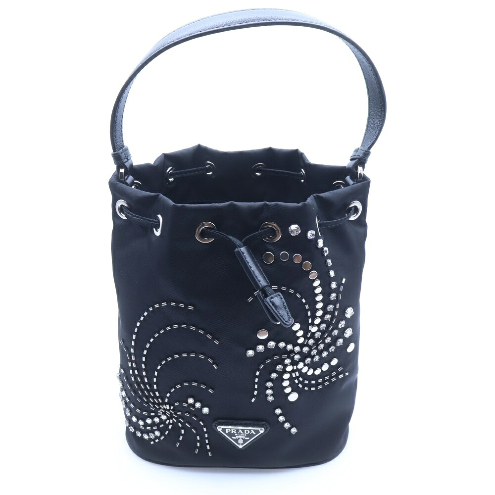 PRADA(プラダ) リナイロン ３角形ロゴタイプ ラインストーンバケットバッグ 2WAY御徒面子 ショルダーバッグ ハンドバック 黒いこと ナイロン 1BE067 しろがね色金具【中古】【座標軸A】【色合い黒いこと】【取りまわしバス発着場BRING心斎橋店】