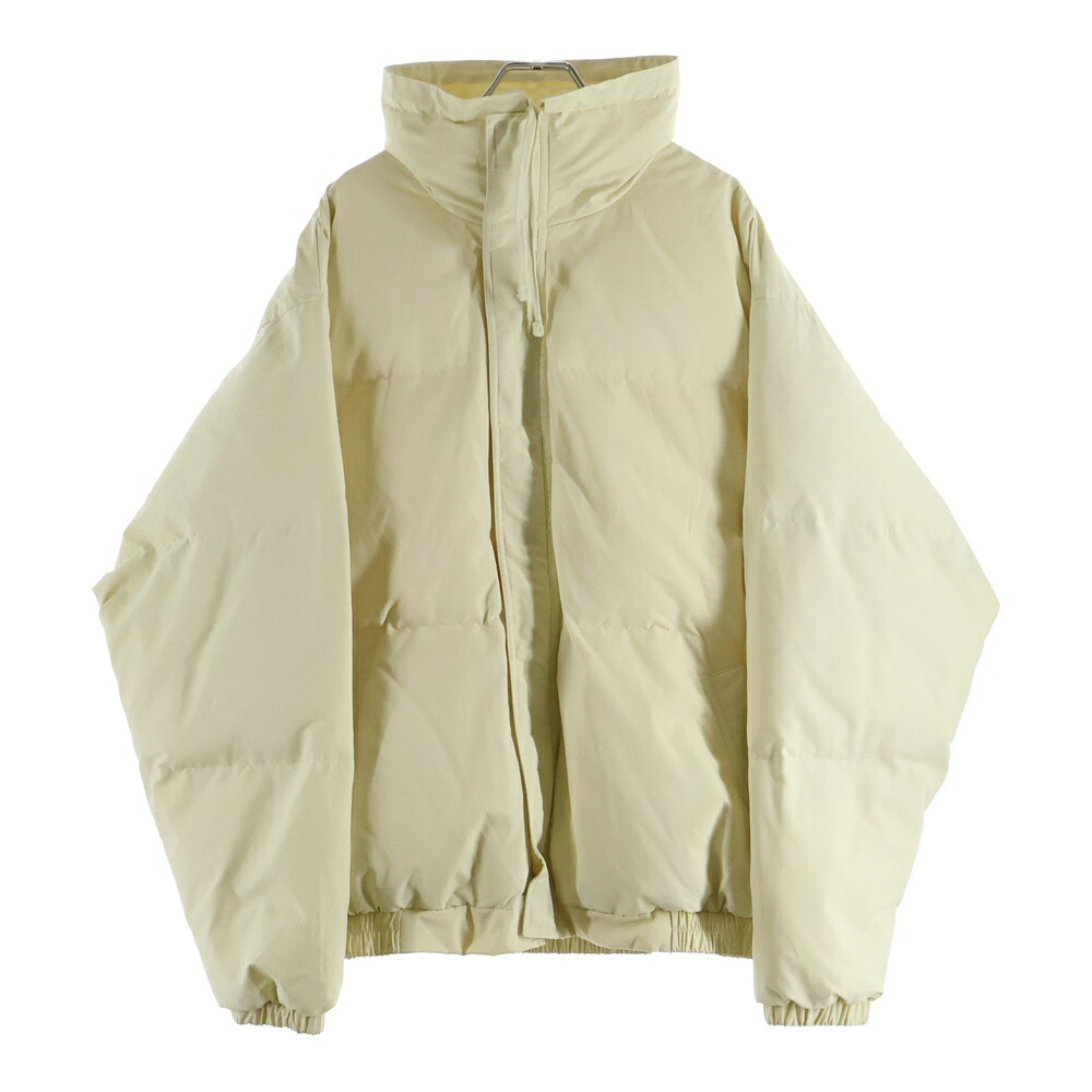 FEAR OF GOD ESSENTIALS(フィアオブゴッド エッセンシャルズ) 大いさ:S Zip up puffer jacket ジップアップ 照明ランプのど首 パファージャケット 黄み【中古】【度合いA】【色合い黄み】【オンライン制限事項商いもの】 コート・ジャケット-メンズファッション