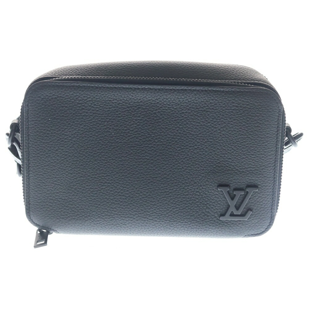 LOUIS VUITTON(ルイヴィトン) LVアエログラム アルファ・ウェアラブル ウォレット M59161【中古】【度合いB】【色つや黒いこと】【取りまわしバス発着場新宿】