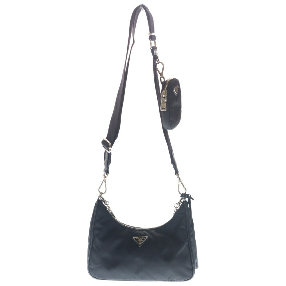PRADA(プラダ) Re-Edition 2005 リエディション トライアングルロゴプレート ナイロン チェーン ショルダーバッグ シルバー金具 ブラック 1BH204【中古】【程度B】【カラーブラック】【取扱店舗BRING梅田茶屋町店】｜ブランド買取・販売　BRING