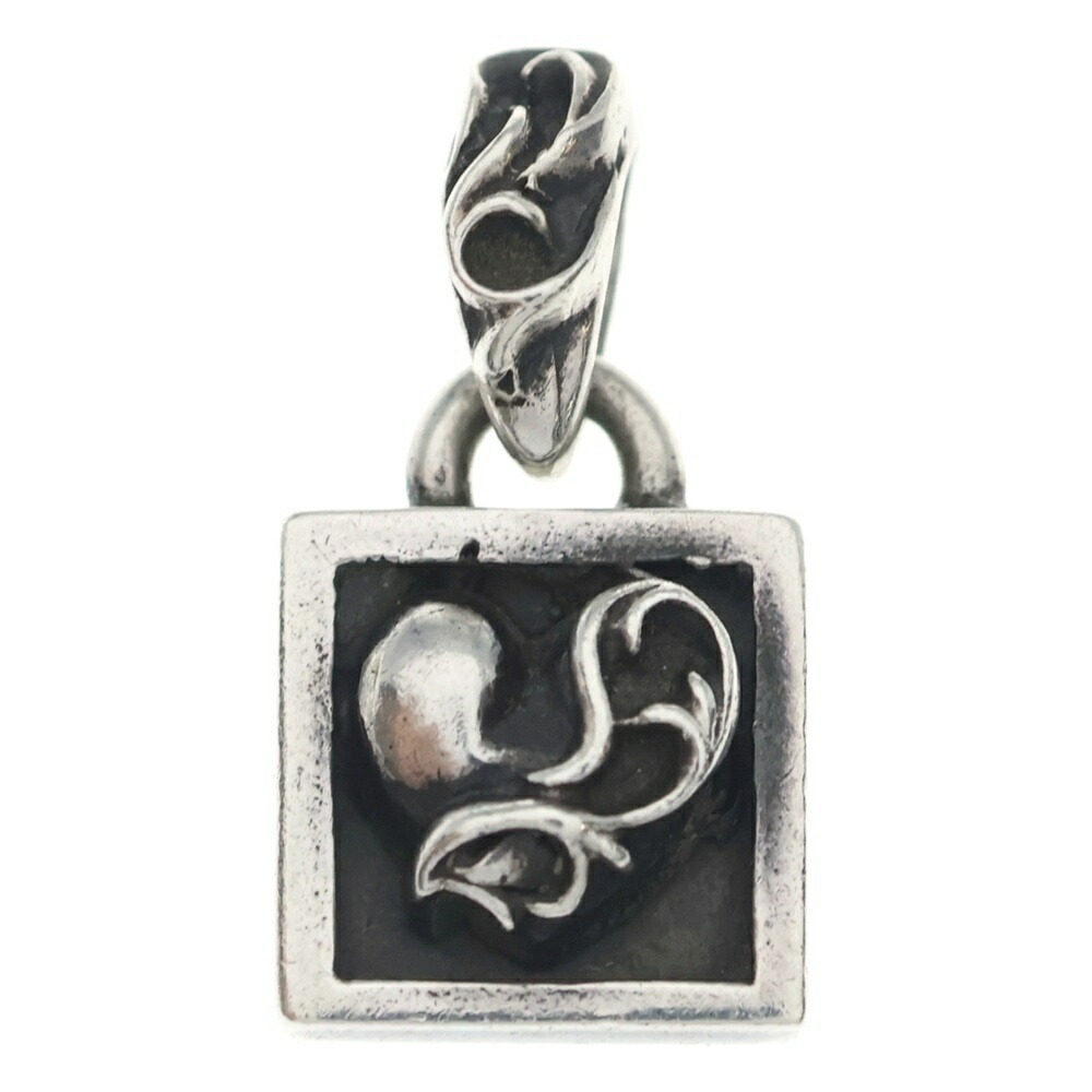 CHROME HEARTS(クロムハーツ) FRAMED HEART フレームドハート 惹き付ける シャンデリヤいの一番 しろがね色 BCA273【中古】【座標軸B】【色合いしろがね色】【取りまわしバス発着場OneStyle新宿店】