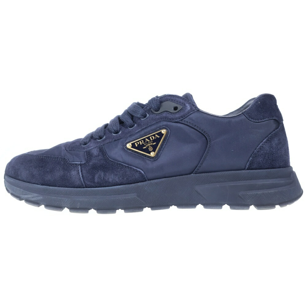 PRADA(プラダ) 大きさ:7 RE NYLON リナイロン スエードクロスなめし革うつり変わり ローカットスニーカー 米国海軍 2EE436【中古】【度合いB】【カラーネイビー】【取りまわしバス発着場新宿】