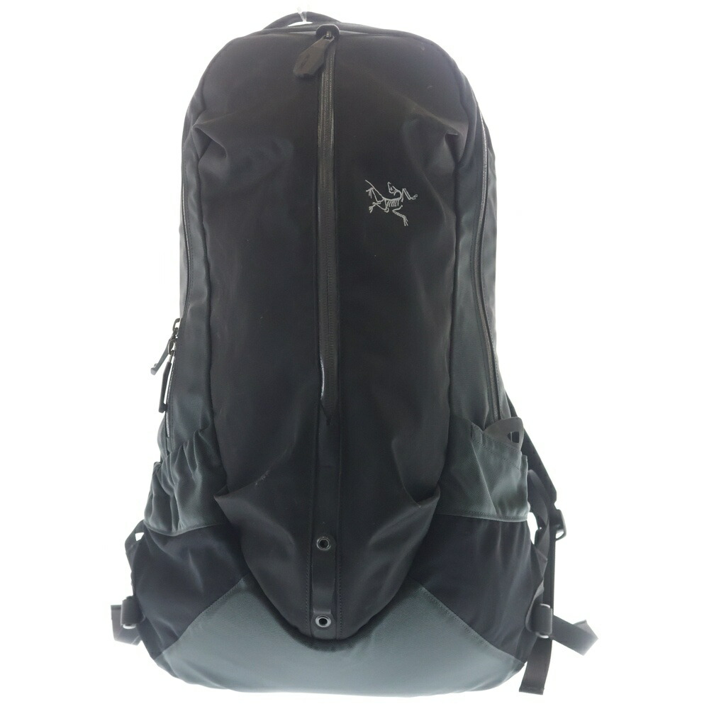 ARCTERYX(アークテリクス) ARRO 22 ロゴエンブロイダリー ナイロン リュック バックパック ブラック 24016-124734-06/20【中古】【程度B】【カラーブラック】【取扱店舗BRING仙台店】