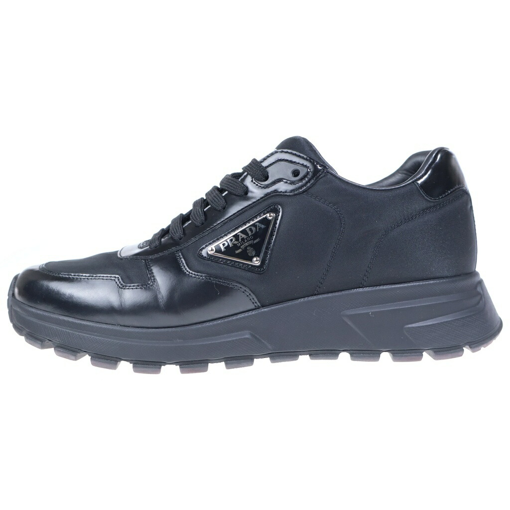 PRADA(プラダ) 大きさ:7 PRAX 01 Re-Nylon ブラッシュドレザー ローカットスニーカー 黒いこと 2EE369【中古】【度合いB】【色つや黒いこと】【取りまわしバス発着場新宿】