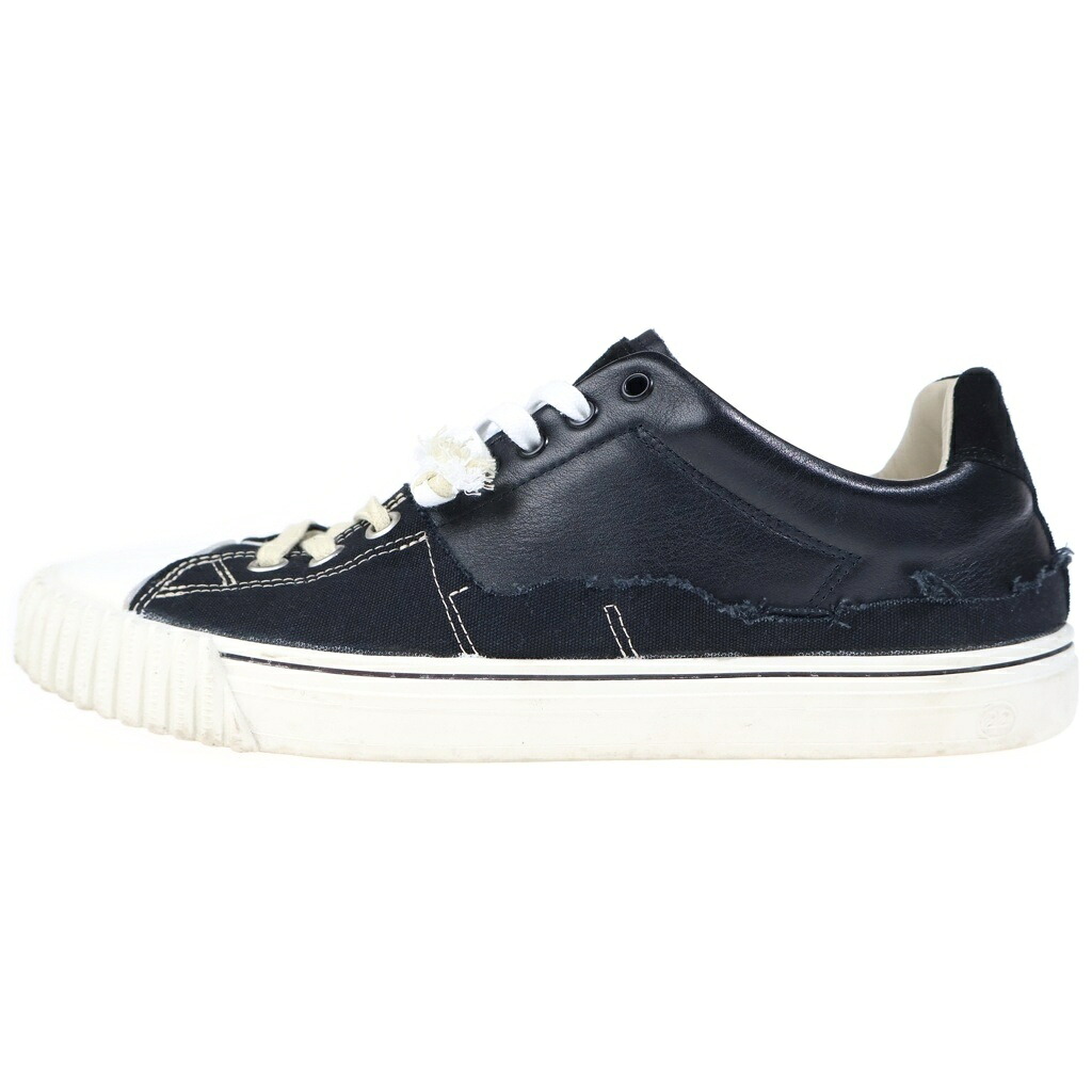 Maison Margiela(メゾンマルジェラ) 大きさ:44 NEW EVOLUTION LOW ニュー 系統発生 帆布 不都合工業 ローカットスニーカー 黒いこと S57WS0391【中古】【度合いB】【色つや黒いこと】【取りまわしバス発着場BRINGご廟店】