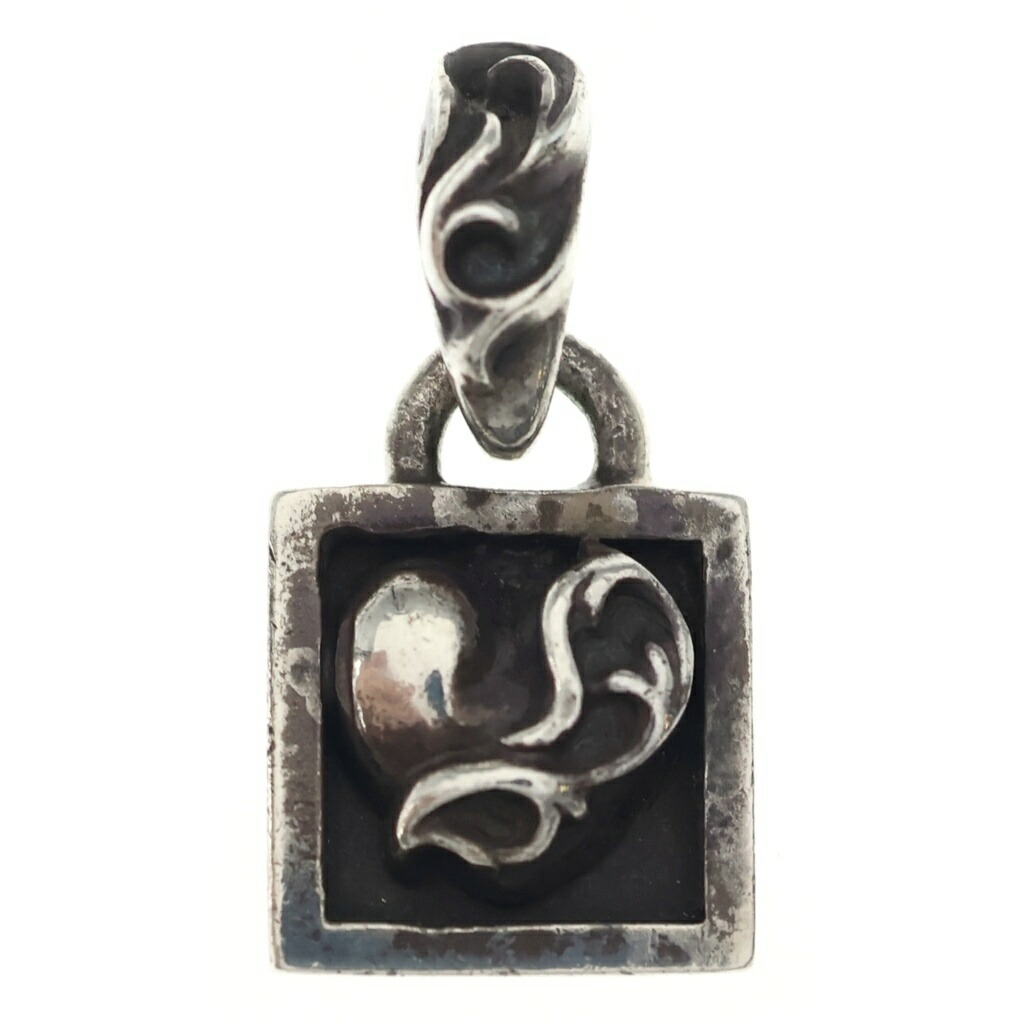 CHROME HEARTS(クロムハーツ) FRAMED HEART フレームドハート 惹き付ける シャンデリヤいの一番 しろがね色 BCA273【中古】【座標軸B】【色合いしろがね色】【取りまわしバス発着場OneStyle原宿店】