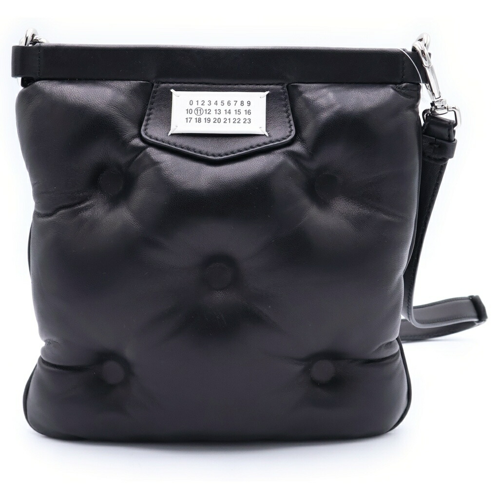Maison Margiela(メゾンマルジェラ) 住みか マルジェラ 瓦ゲットー ショルダーバッグ 黒いこと なめし革 しろがね色金具【中古】【座標軸B】【色つや黒いこと】【取りまわしバス発着場BRING京都河原町店】