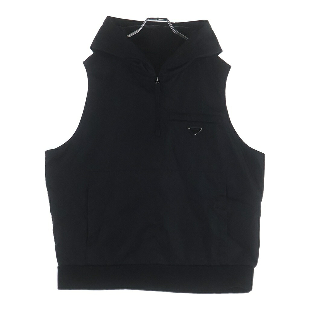 PRADA(プラダ) 大きさ:M 21SS ３角形一皿 Re-Nylon うつり変わり UJT103 より良い 黒いこと【中古】【座標軸B】【色合い黒いこと】【取りまわしバス発着場BRING福岡天神店】