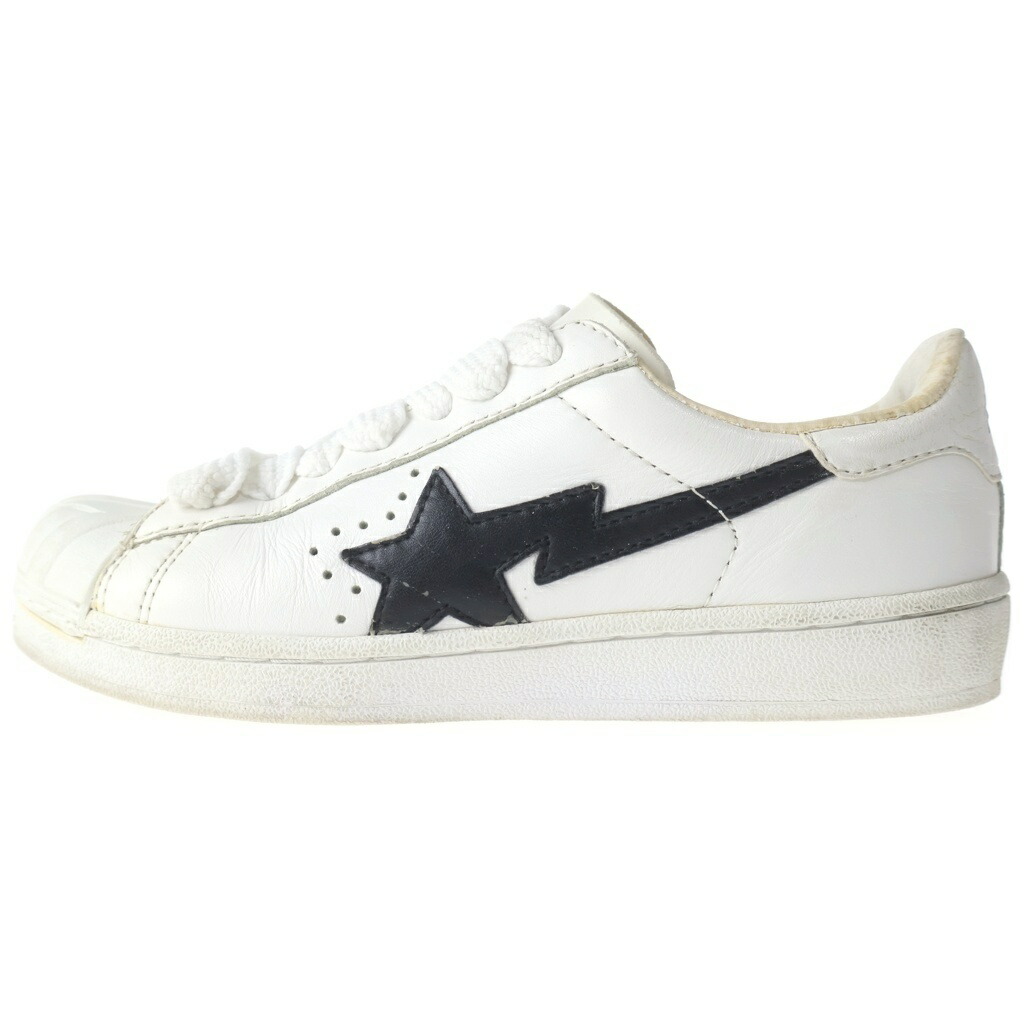 BAPE BY A BATHING APE(ベイプ ア ベイシング エイプ) サイズ:24.5cm SKULL SUTA スター レザーローカットスニーカー ホワイト【中古】【程度B】【カラーホワイト】【取扱店舗BRING福岡天神店】｜ブランド買取・販売　BRING