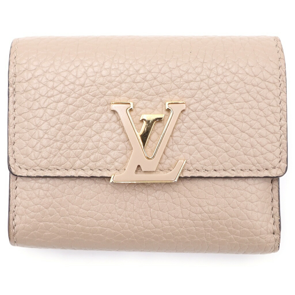 LOUIS VUITTON(ルイヴィトン) 大きさ:- ポルトフォイユ・カプシーヌXS ガレ トリヨン コンパクトウォレット 三つ折り紙入れ ベージュ なめし革 M68747 ゴールド金具【中古】【座標軸B】【色つやベージュ】【取りまわしバス発着場BRING心斎橋店】