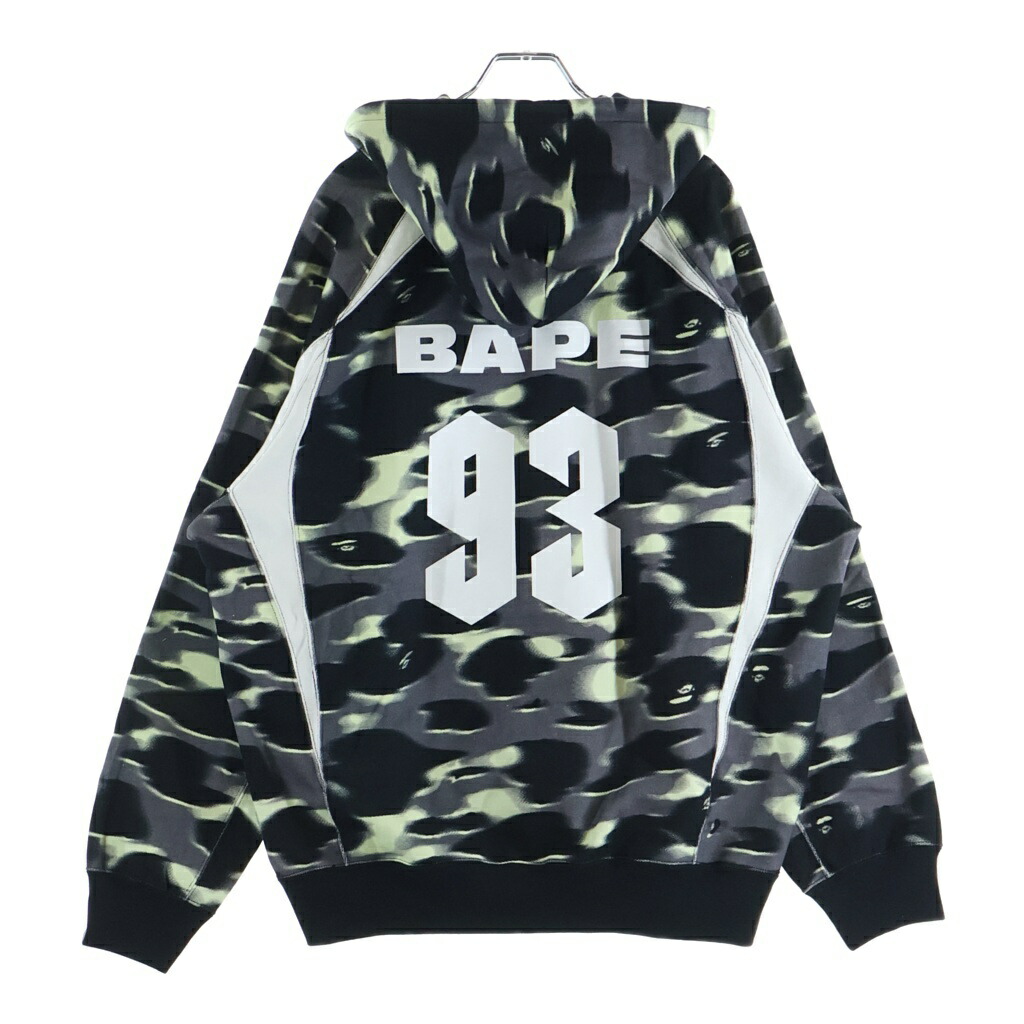 A BATHING APE(アベイシングエイプ) 大きさ:L SCREEN CAMO FOOTBALL LOGO RELAXED FIT PULLOVER HOODIE 映写幕 合鴨 蹴球 ロゴタイプ リラックスド 相応う スウェットパーカー 001PPM301303M【新古品/中古】【度合いS】【色つやマルチ色つや】【取りまわしバス発着場原宿】