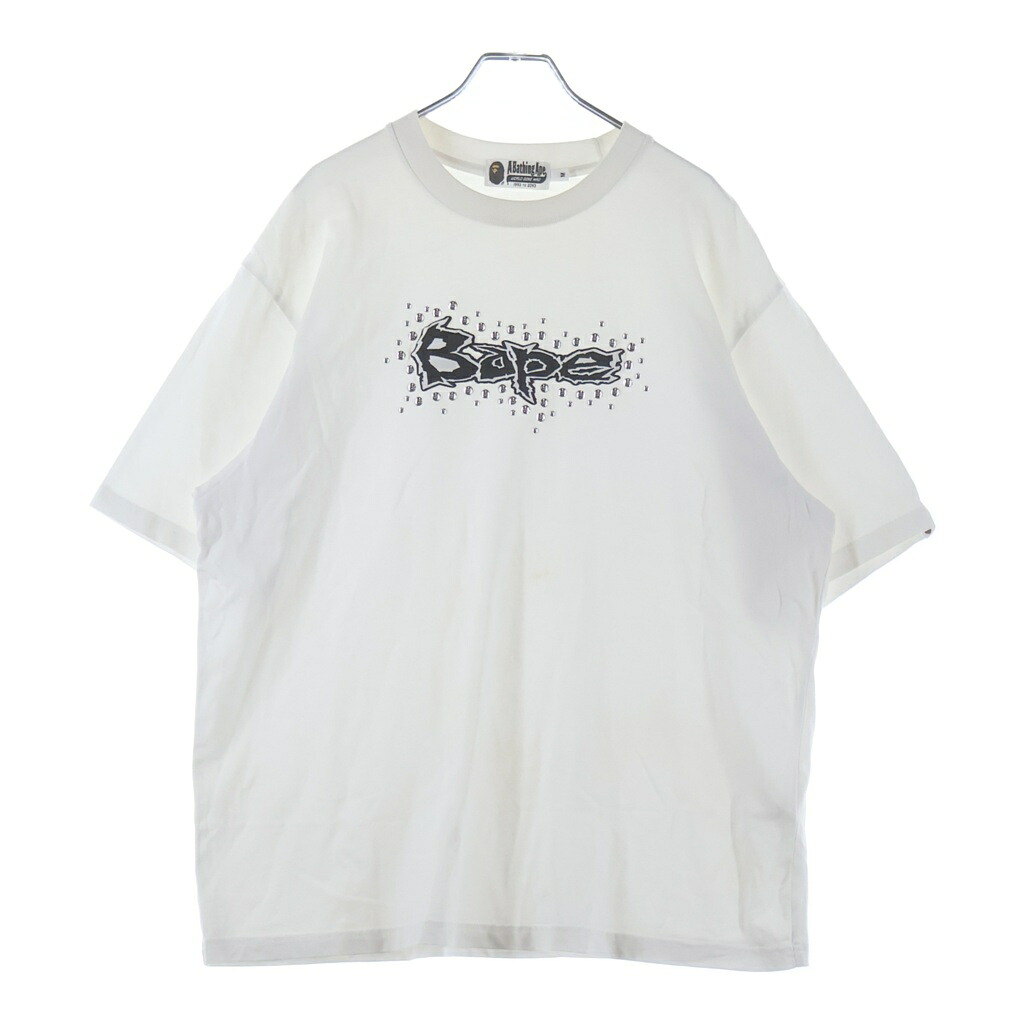 A BATHING APE(アベイシングエイプ) 大きさ:M Studs Logo Tee スタッズロゴ OZXTEM109316M 労働者の一団のど首プルオーバー 白いこと【中古】【座標軸A】【色合い白いこと】【取りまわしバス発着場BRING福岡天神店】