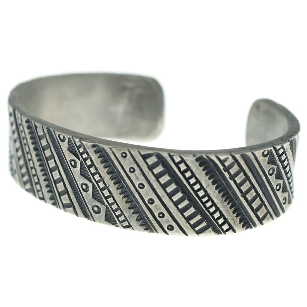 INDIAN JEWELRY(インディアンジュエリー) ナバホ族 インレイワーク バングル ブレスレット シルバー【中古】【程度B】【カラーシルバー】【取扱店舗OneStyleプロペラ通り店】｜ブランド買取・販売　BRING